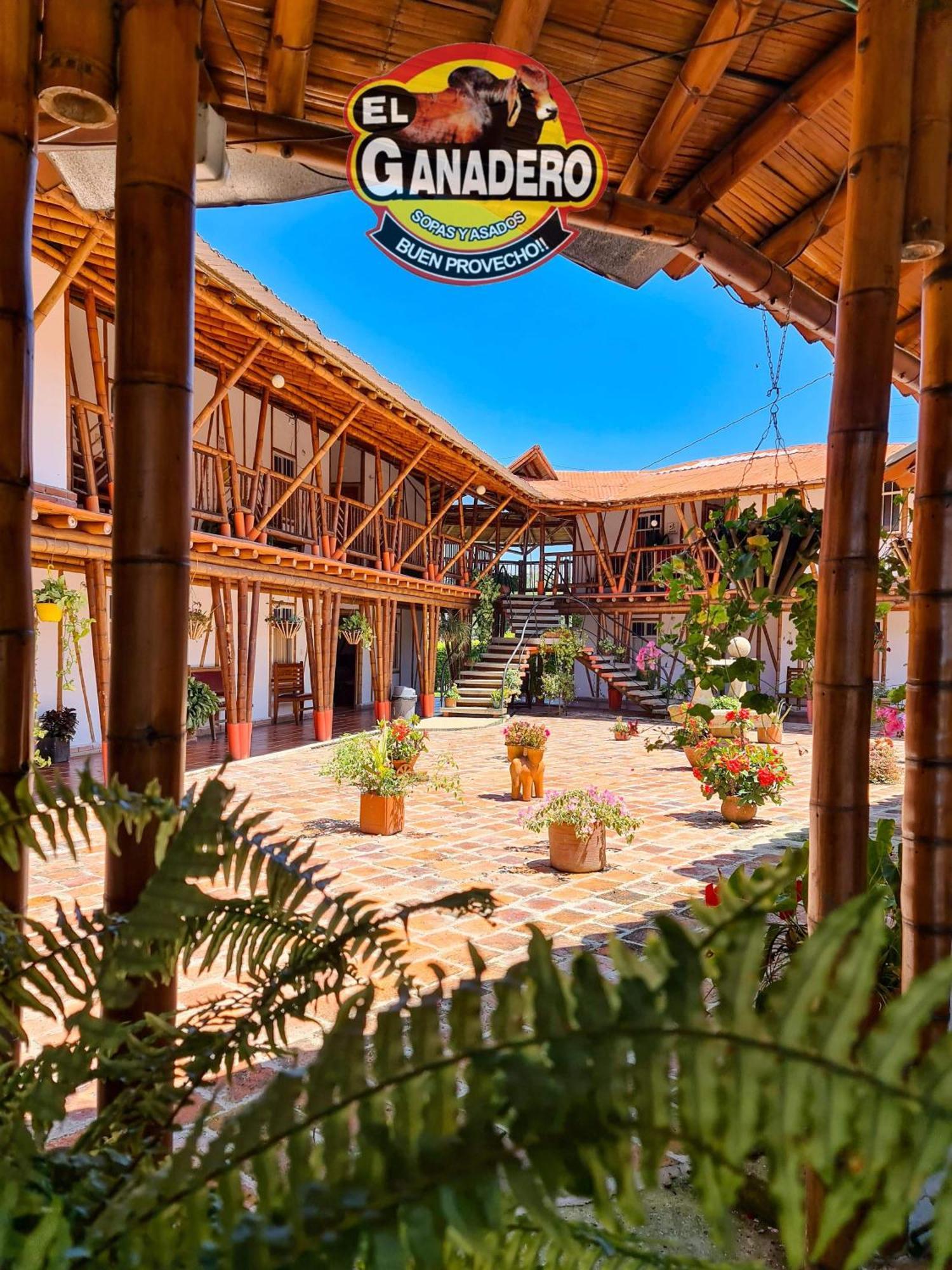 Hotel El Ganadero Эль-Тоталь Экстерьер фото
