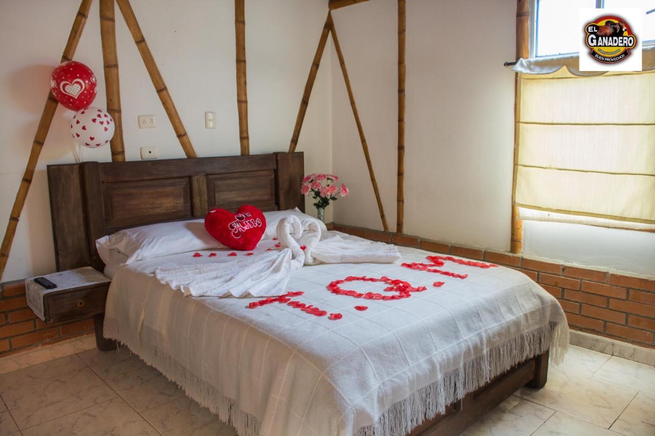 Hotel El Ganadero Эль-Тоталь Экстерьер фото